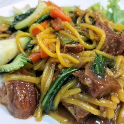 ผัดหมี่ฮกเกี้ยนหมูกรอบ (สูตรภูเก็ต)