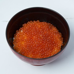 ข้าวหน้าไข่แซลม่อน