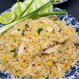 ข้าวผัดปูใหญ่