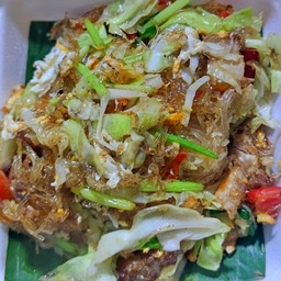 ผัดวุ้นเส้นหมูกรอบ