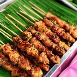 หมูสยาม หมู-เนื้อ น้ำจิ้มสูตรโบราณ สาขา ทอโต้รุ่ง
