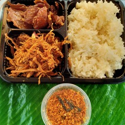ชุดเซทกล่องใหญ่หมูฝอย+หมูสวรรค+น้ำพริกนรกปลายาง