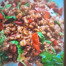 กะเพราหมูสับ