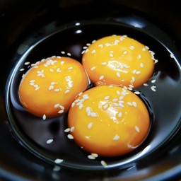 ไข่แดงดอง 3 ฟอง