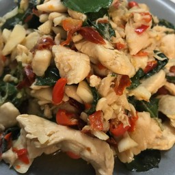 กระเพราไก่