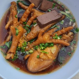 ก๋วยเตี๋ยวไก่เส้นหมี่