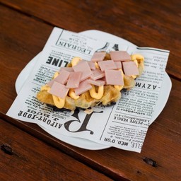 ครอฟเฟิลแฮมชีส