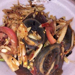 ส้มตำไข่เยี่ยวม้า