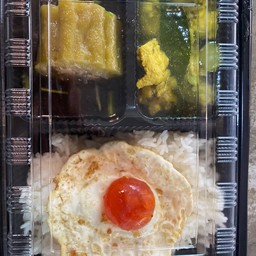 ข้าวราด 3 อย่าง