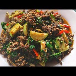 ผัดเผ็ดนก