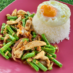 ผัดถั่วฝักยาวใส่ไข่ (ราดข้าว)