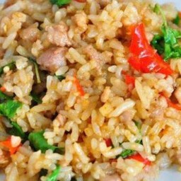 กระเพราหมูคลุก