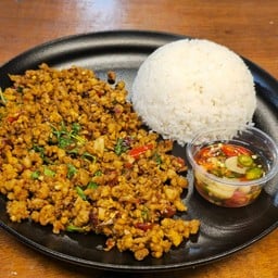 ข้าวกะเพราหมูสับ เนื้อหมูบด100% ไม่ผสม สูตรโบราณ