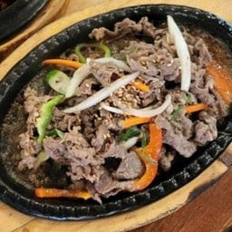 เนื้อหมักซอสเเกาหลีผัด