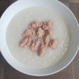 โจ๊กเด็ก  + หมู + ขอโจ๊ก แบบ ข้น  +ไม่ใส่ผัก +ไม่ใส่พริกไทย