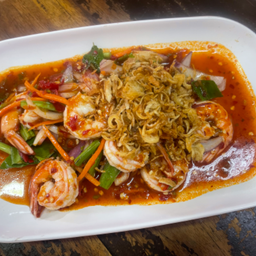 ยำกุ้งน้ำพริกเผา