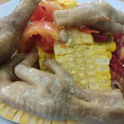 ตำข้าวโพดตีนไก่