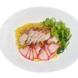 ก๋วยเตี๋ยวหมูกรอบ+หมูแดง