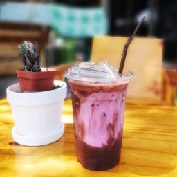 นัดที่นี่ Nat Tee Nee - Slow Bar Coffee