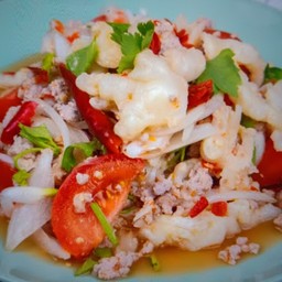 ยำเล็บมือนางหมูสับ