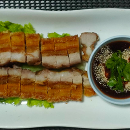 หมูกรอบ