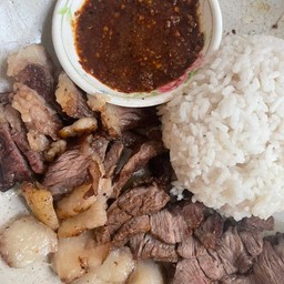 ข้าวหน้าหมูย่าง