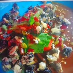 เกาเหลาหอยเชอรี่พิเศษ