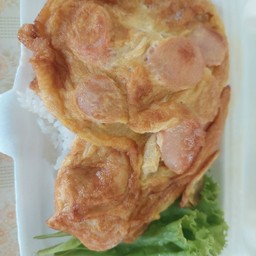 ข้าวไข่เจียวฮอทดอก