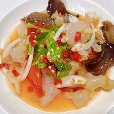 ยำแมงกระพรุนหมูยอ