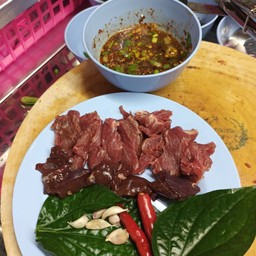 กะเพราพริกแห้ง by ลุงตั้มฐ์