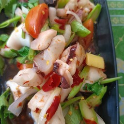 ยำปลาหมึก