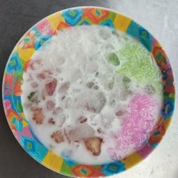 ร้านบัวลอยทรงเครื่องหน้าเซเว่น200ปี