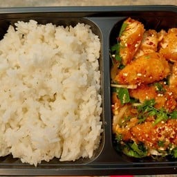 ข้าวยำไก่เเซ่บ