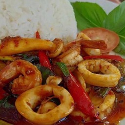 ข้าวราดทะเลผัดพริกเผา