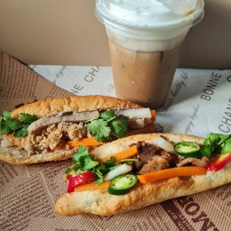 วิดวะ แซนด์วิชเวียดนาม ถนนข้าวหลาม ชลบุรี