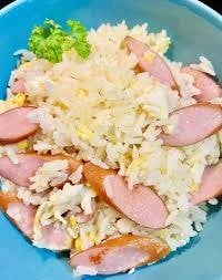 ข้าวผัดไส้กรอก( L ) Sausage Fried Rice (Large)