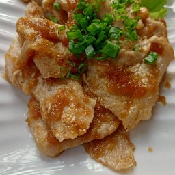 หมูผัดซ็อตญี่ปุ่น