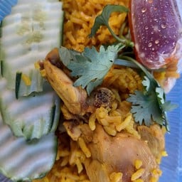 ไก่ทอด ข้าวหมกไก่ by ฟาเฟีย ตลาดเกียเจริญ