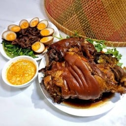 ข้าวขาหมูอากงxไก่ต้มน้ำปลายายแจ๋ว