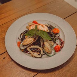 พาสต้าผัดพริกแห้ง