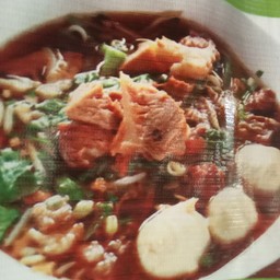 ก๋วยเตี๋ยวหมูต้มยำ