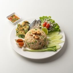 ข้าวผัดน้ำพริกลงเรือ