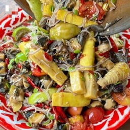 ตำหน่อไม้หอยเชอรี่