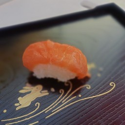 โทโมโตะ ซูชิ