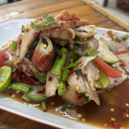 ตำเกาเหลาคอหมูย่าง