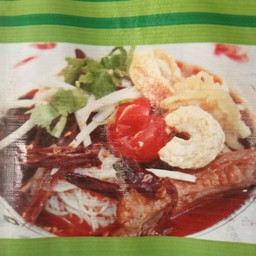 ก๋วยเตี๋ยวไก่ตุ๋นมะระพี่หน่อย -