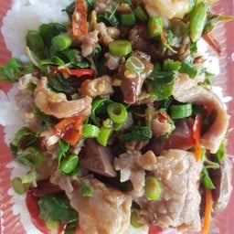 ร้านคิงคองไก่หุ่นฟาง จ. ปราจีนบุรี