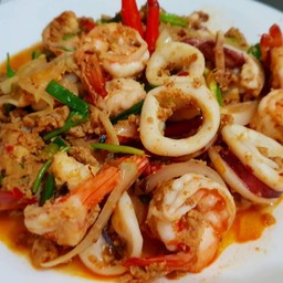 ทะเลผัดผงกะหรี่