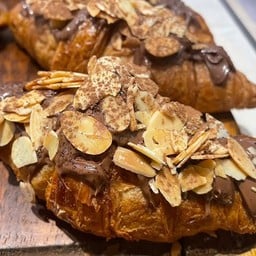Croissant Nutella & Almond