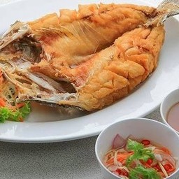 ปลากะพงทอดน้ำปลา